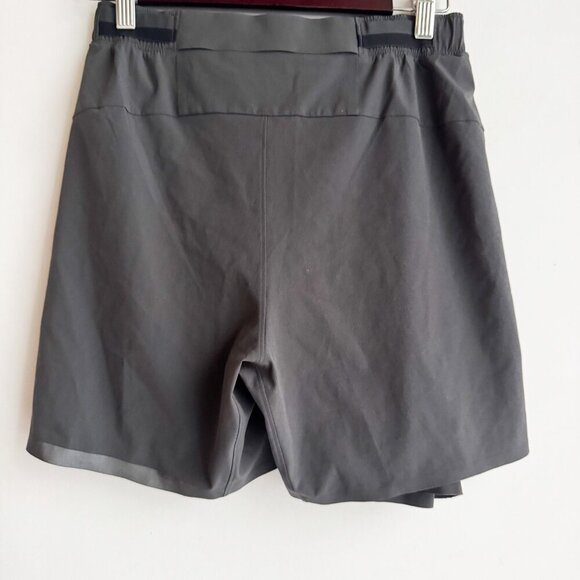Lululemon Grey Beige Running Shorts Men's S - Picture 6 of 6